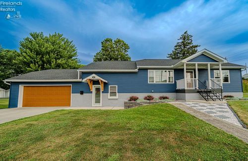 104 Belle Ave, Bellevue, OH, 44811-1847 | Card Image