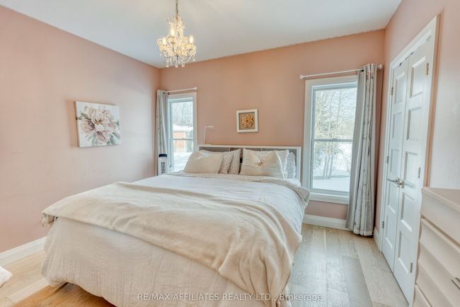 23 Tudor Cir, House other with 3 bedrooms, 3 bathrooms and 6 parking in Lombardy ON | Image 22