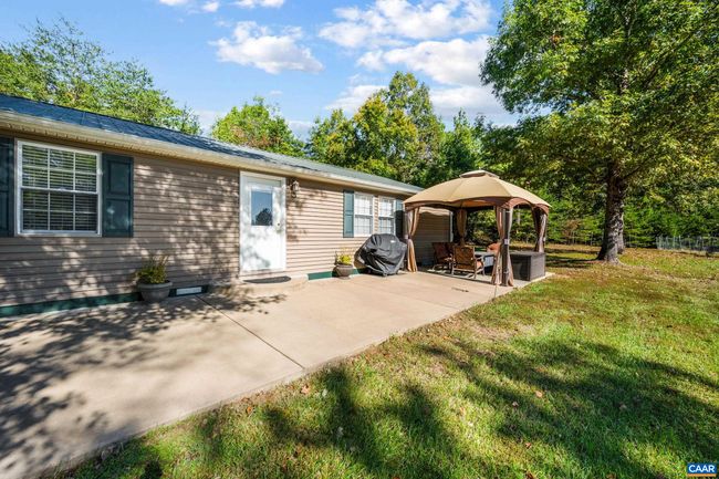 10239 Howardsville Rd, House other with 2 bedrooms, 1 bathrooms and null parking in HOWARDSVILLE VA | Image 4