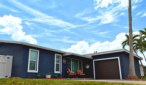 11400 Nw 29th Mnr, Sunrise, FL, 33323-1653 | Card Image