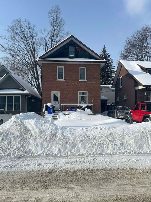 23 Victoria Ave N, Lindsay, ON, K9V4E6 | Card Image