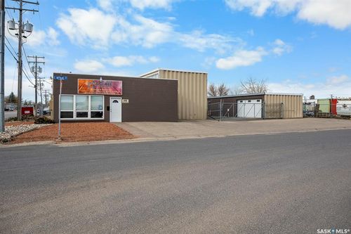 150 6th Ave E, Regina, SK, S4N5A5 | Card Image