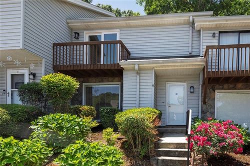 9 Fairway Dr Nw, Kennesaw, GA, 30144-1991 | Card Image