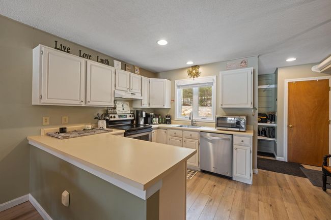 63 - 51 Mountain River East Rd, Condo with 3 bedrooms, 2 bathrooms and null parking in Thornton NH | Image 8