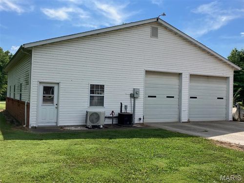 4810 Airport Rd, Albers, IL, 62215-1616 | Card Image