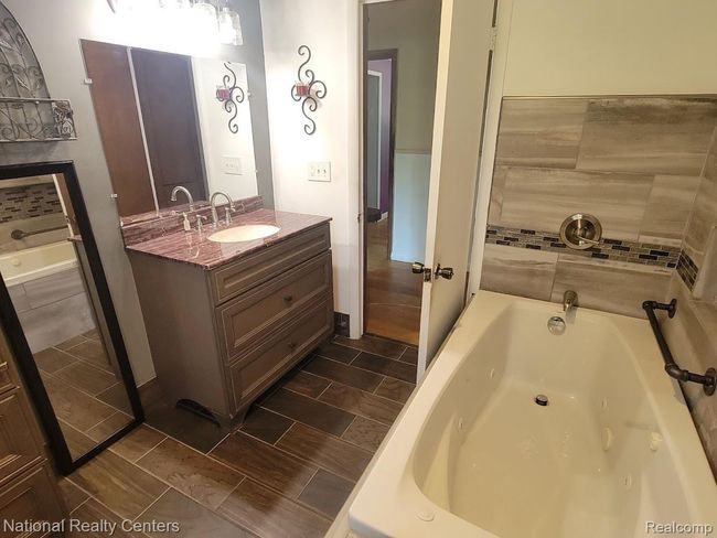 27 Bath 1-2.jpg | Image 21