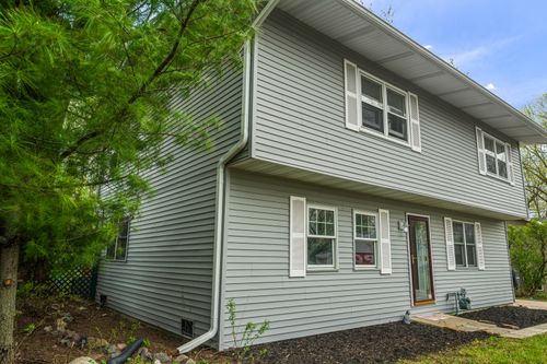 333 Elmwood Ln, Antioch, IL, 60002-1625 | Card Image