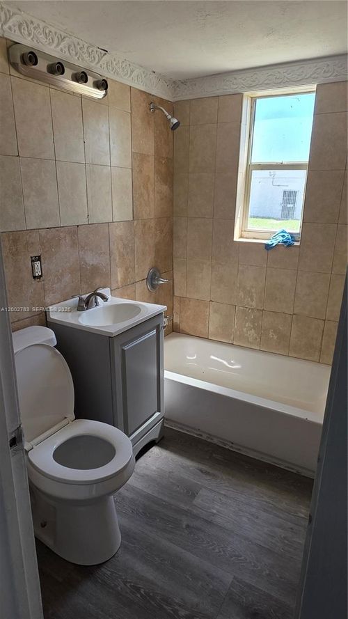 10-7001 Nw 15th Ave, Miami, FL, 33147 | Card Image