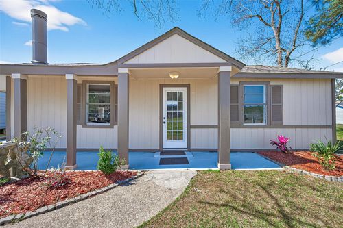 323 Lake Livingston Drive, Livingston, TX, 77351 | Card Image