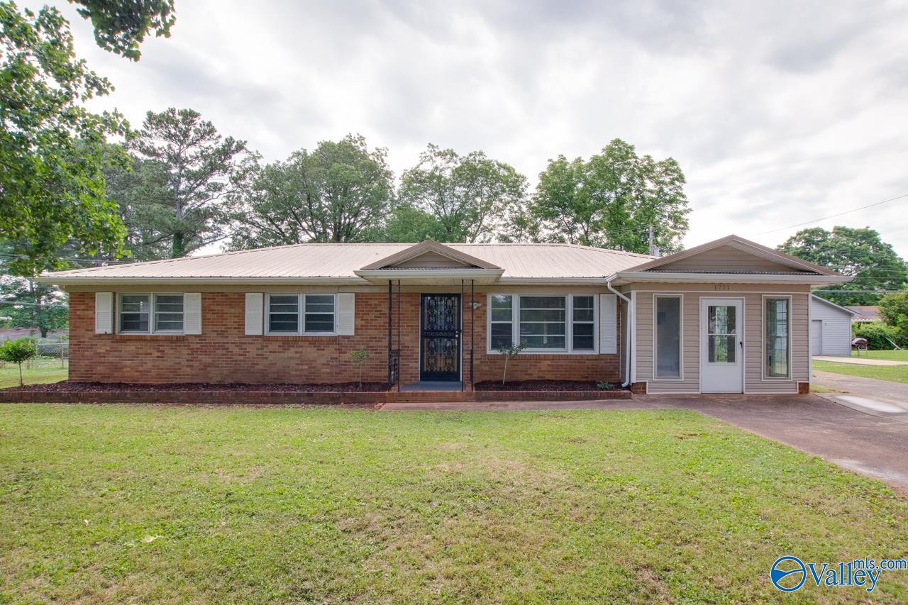 Sebring St, Huntsville, AL 35816