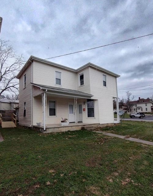 511 E Main St, Carlisle, KY, 40311-1245 | Card Image