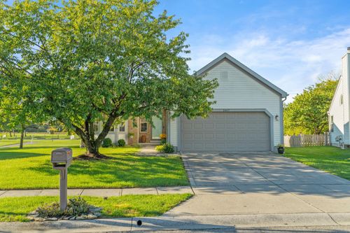 2407 Sunladen Dr, Grove City, OH, 43123-1587 | Card Image