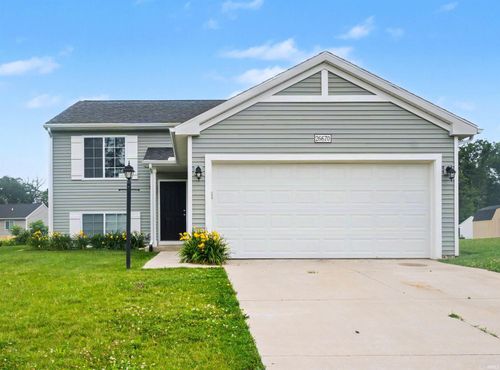26670 Durness Woods Dr, South Bend, IN, 46628-8600 | Card Image