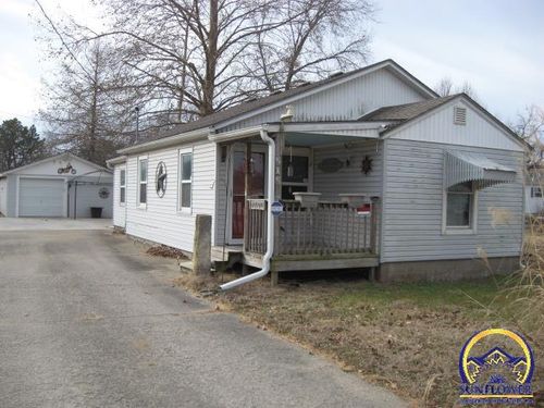 515 Ne Independence Ave, Topeka, KS, 66608-1767 | Card Image