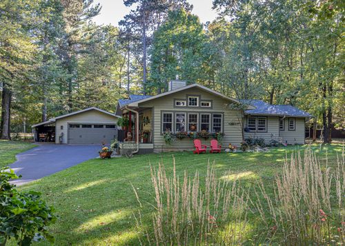 9371 Carlisle Ct, Minocqua, WI, 54548-9335 | Card Image