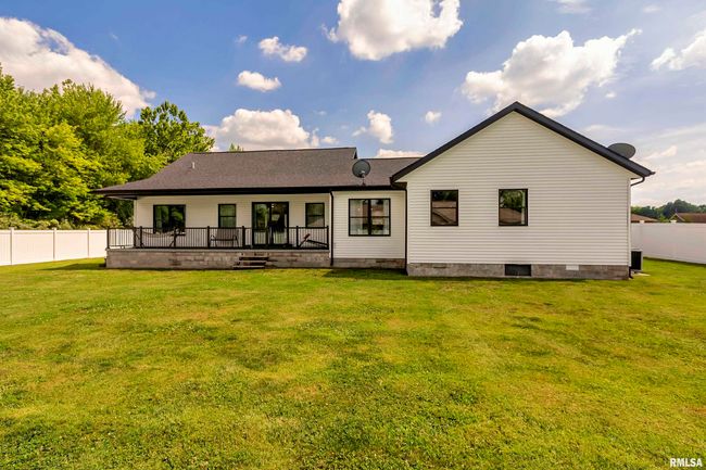 1209 Wildflower Ln, House other with 3 bedrooms, 2 bathrooms and null parking in Herrin IL | Image 23