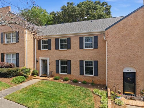 6836 Dumbarton Dr, Charlotte, NC, 28210-4221 | Card Image