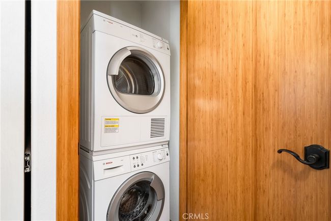 2nd level washer and dryer | Image 25
