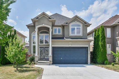 40 Davinci Blvd, Hamilton, ON, L9B0C5 | Card Image