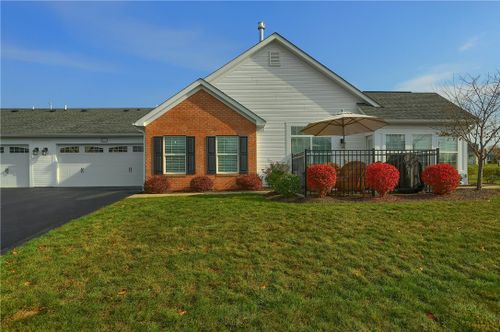 6001 Laurel Court, Lancaster Twp, PA, 16037 | Card Image