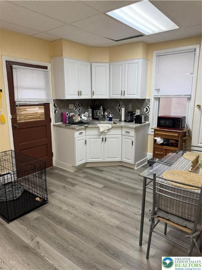 713 E 5 Th St, Home with 6 bedrooms, 2 bathrooms and null parking in BETHLEHEM PA | Image 4