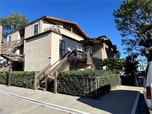 6207 Marina Pacifica Dr N, Long Beach, CA, 90803-3810 | Card Image
