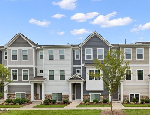 6638 Perry Creek Rd, Raleigh, NC, 27616-6691 | Card Image