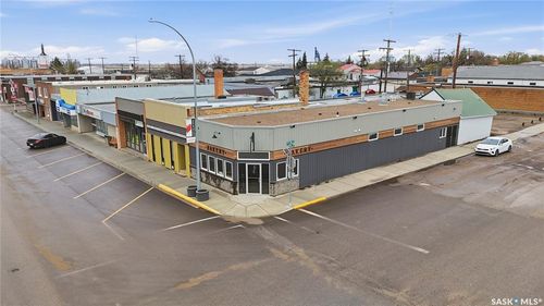 339 Centre St, Assiniboia, SK, S0H0B0 | Card Image