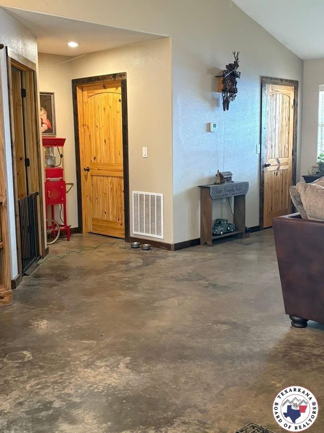 228 Pr 1070, House other with 3 bedrooms, 2 bathrooms and null parking in Doddridge AR | Image 9