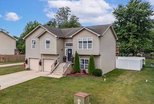 14322 Colfax St, Cedar Lake, IN, 46303-7093 | Card Image