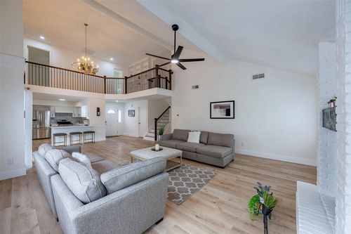 12719 Ashford Knoll Dr, Houston, TX, 77082-2148 | Card Image