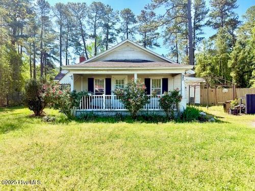 205 Church St, Lake Waccamaw, NC, 28450-1911 | Card Image