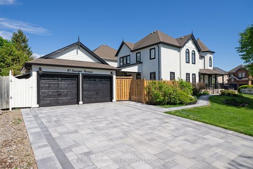 10 Sawyer Ave, Whitby, ON, L1M1C7 | Card Image
