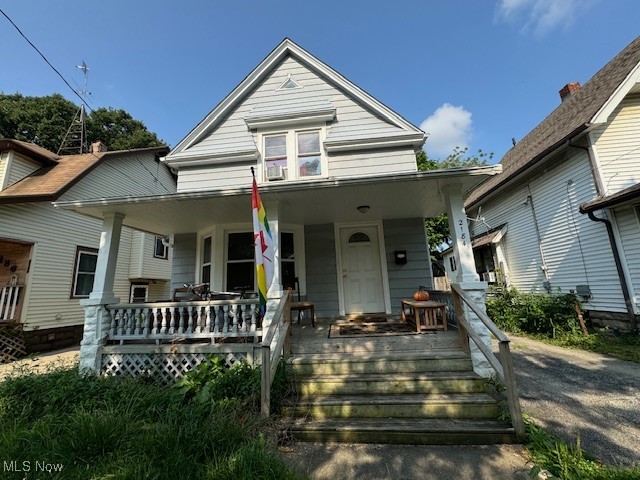 103rd St, Cleveland, OH 44102
