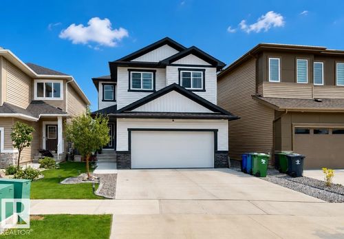 4601 62 St, House with 3 bedrooms, 3 bathrooms and null parking in Beaumont AB | Card Image