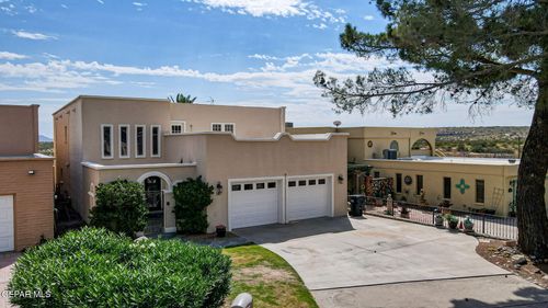 147 Feather Moon Loop, Santa Teresa, NM, 88008-9325 | Card Image