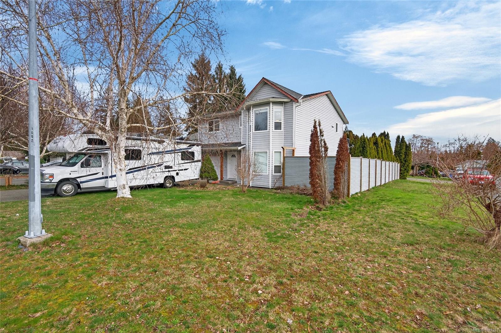 2623 Cook Rd, Pending in Campbell River - eXp Realty