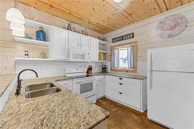 602 - 2120 S 11 Th St, Townhouse with 3 bedrooms, 3 bathrooms and null parking in Port Aransas TX | Image 14