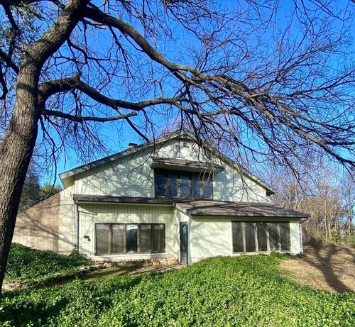 8730 S Knight St, Haysville, KS, 67060-7468 | Card Image