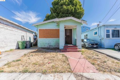 7014 Holly St, Oakland, CA, 94621-3122 | Card Image