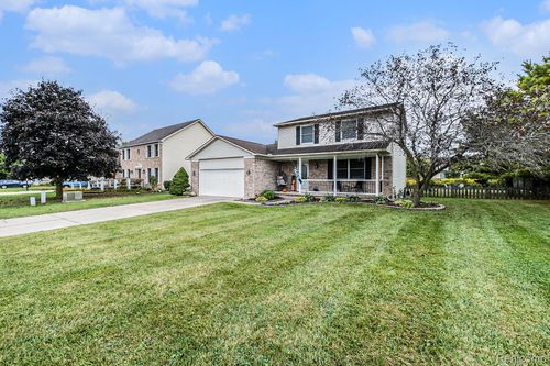 5462 Chatham Ln, Grand Blanc, MI, 48439-9801 | Card Image