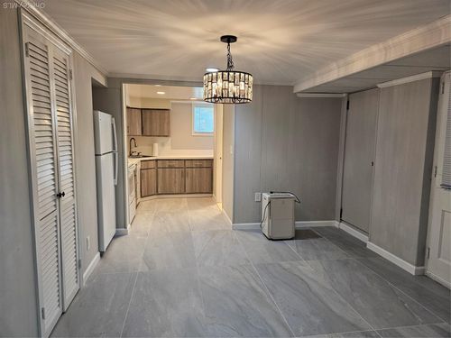 43 Hartman Hill Rd, Huntington, NY, 11743-6046 | Card Image