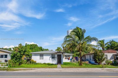 437 Nw 8th St, Home with 0 bedrooms, 0 bathrooms and 3 parking in Homestead FL | Image 2