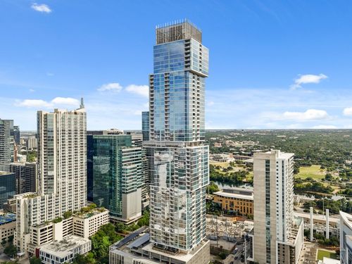 apt-5604-301 West Ave, Austin, TX, 78701-4758 | Card Image