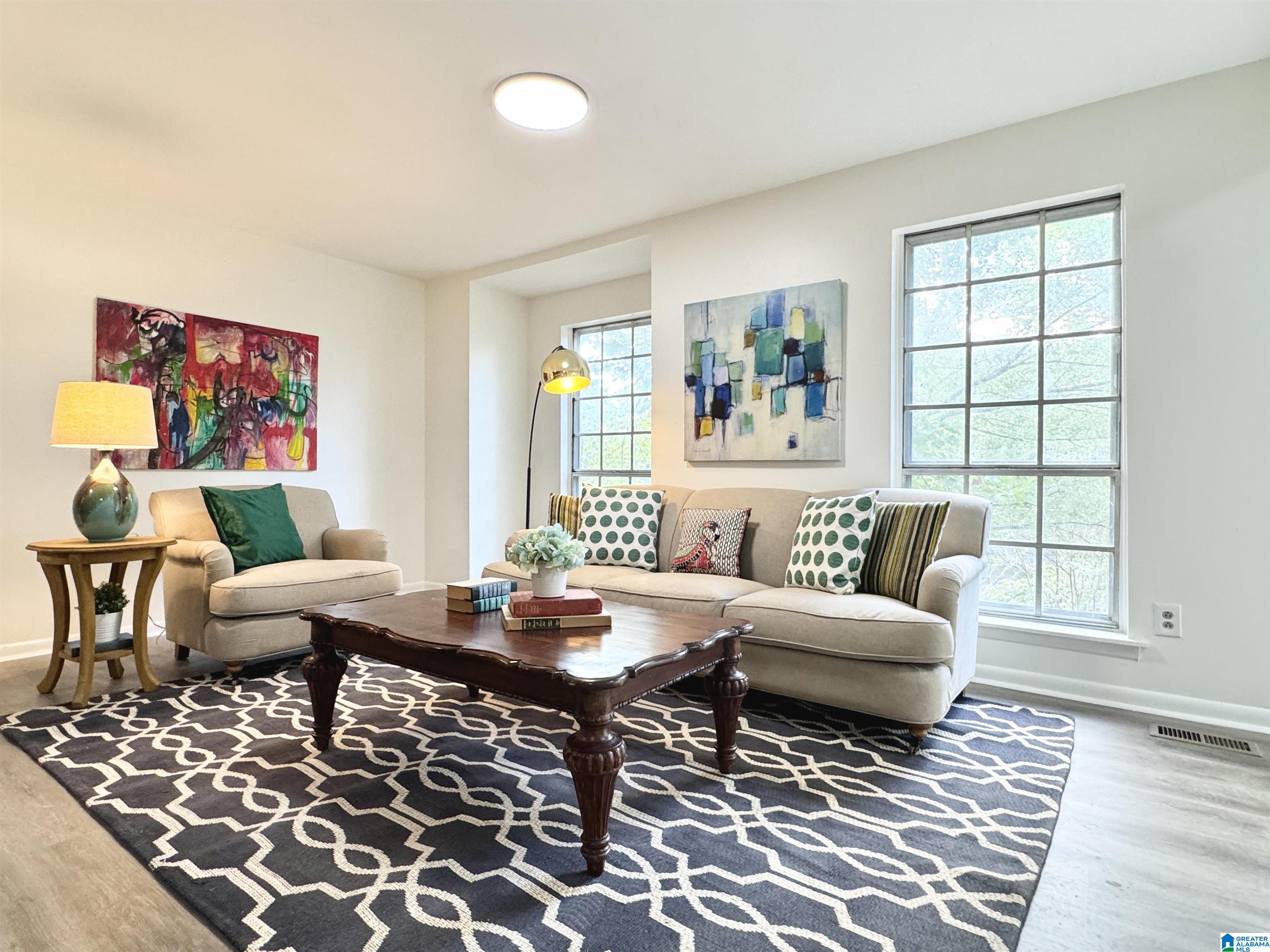 6th St, Center Point, AL 35215