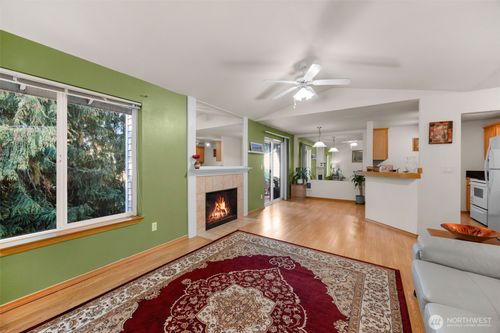 unit-b305-1009 112th St Se, Everett, WA, 98208-5040 | Card Image