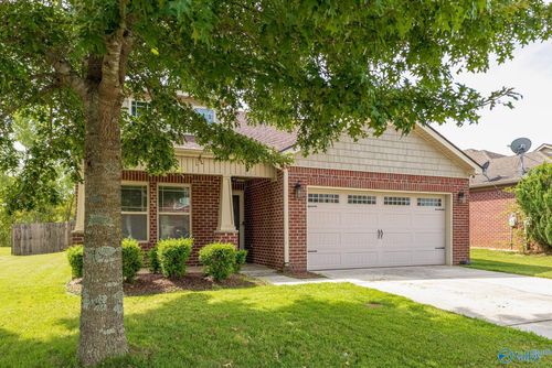 150 Gardengate Dr, Harvest, AL, 35749-2201 | Card Image