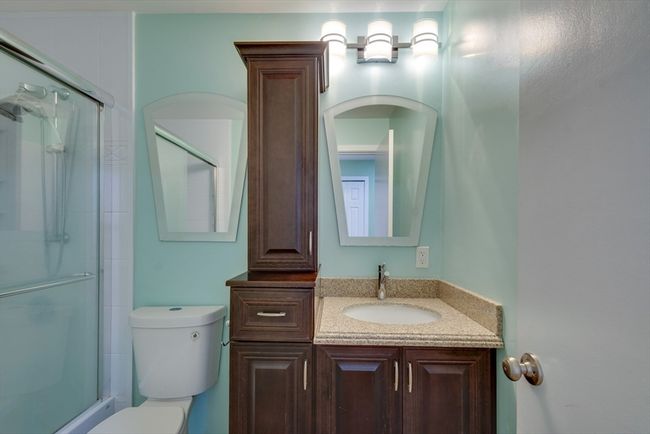 UNIT-4 - 3 Concord Greene, Condo with 2 bedrooms, 2 bathrooms and 1 parking in Concord MA | Image 12