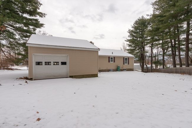 19 Whalom Rd, House other with 2 bedrooms, 1 bathrooms and 4 parking in Lunenburg MA | Image 24