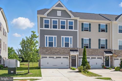 141 Burkwood Ter, LAKE FREDERICK, VA, 22630-2279 | Card Image